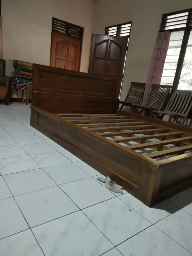 Di Jual Tempat Tidur jati Perhutani