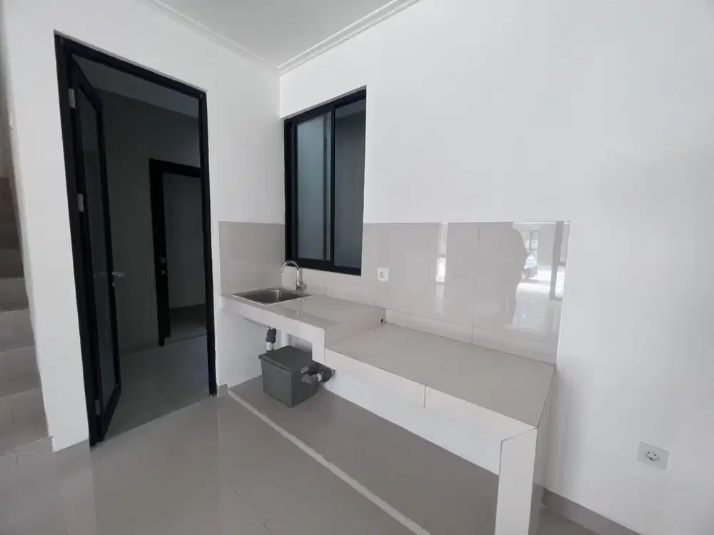 DISEWAKAN RUMAH MILLENIAL PIK 2 UKURAN 6X12,5 TERMURAH