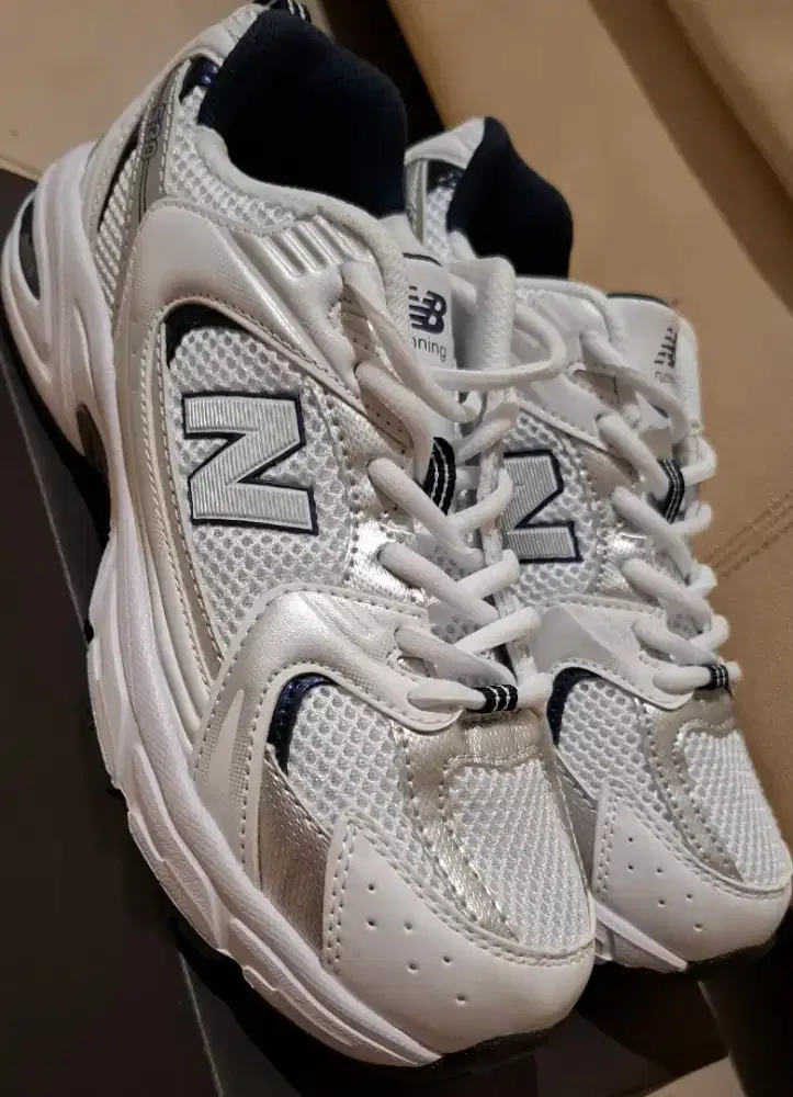 Sepatu new balance 530