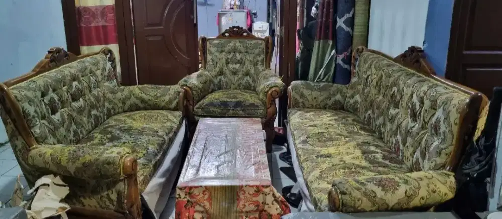 Kursi ukir jati berat Kayu asli 1 set 400k Nego Halus