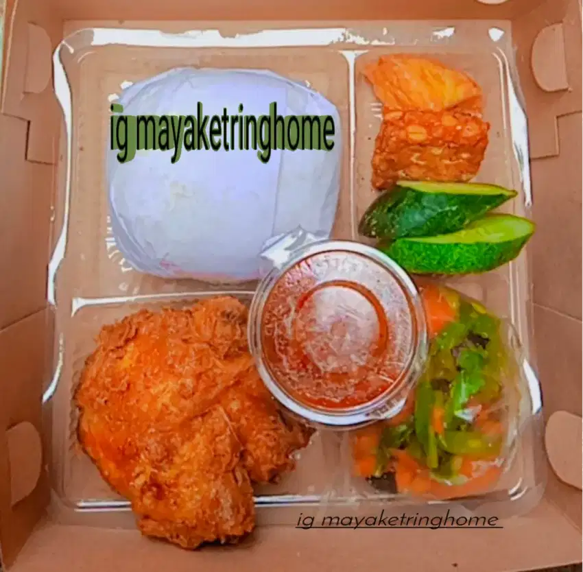 Kami menyediakan berbagai macam nasi kotak untuk berbagai acara