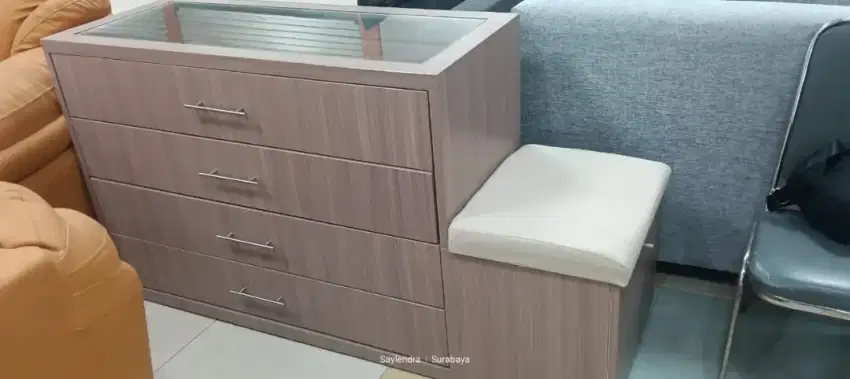 Rak asesoris bahan Multiplek HPL