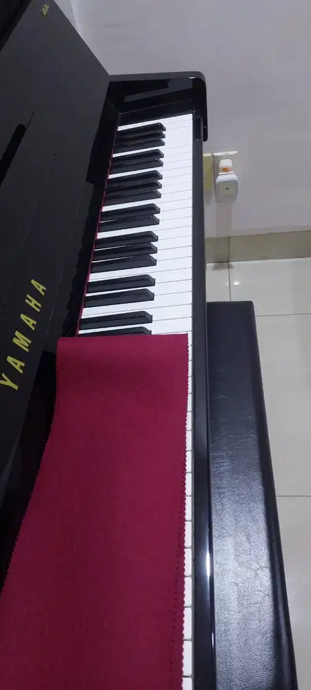 Piano Classic Yamaha JU109PE