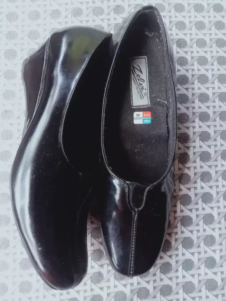 SEPATU PANTOFEL POLWAN