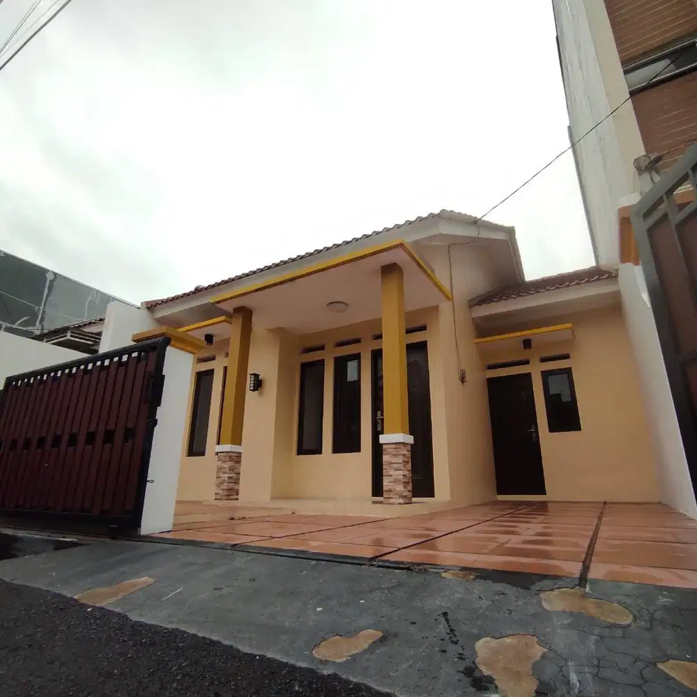 HUNI RUMAH ASRI 3KT DI DUKUH ZAMRUD BEBAS BANJIR DENGAN DP RENDAH