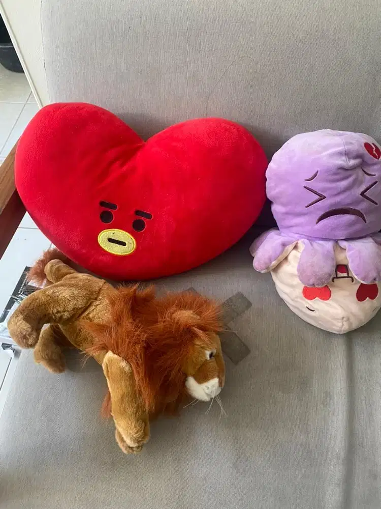 Boneka lucu cantik anime kartun terawat dan sangat layak pakai