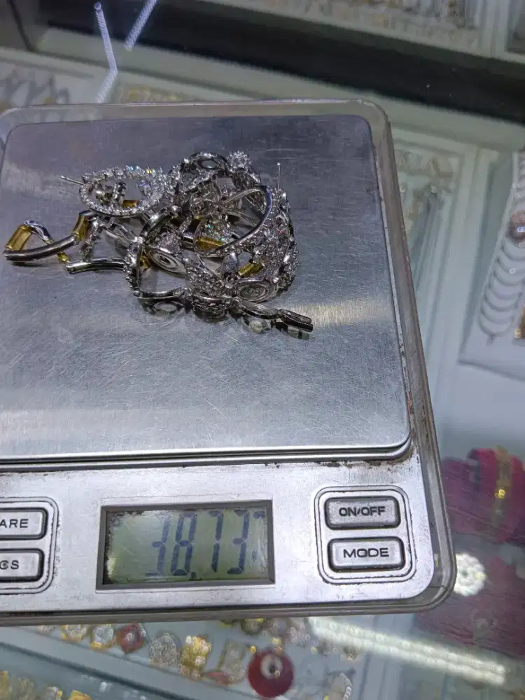 Terima jual emas dan berlian