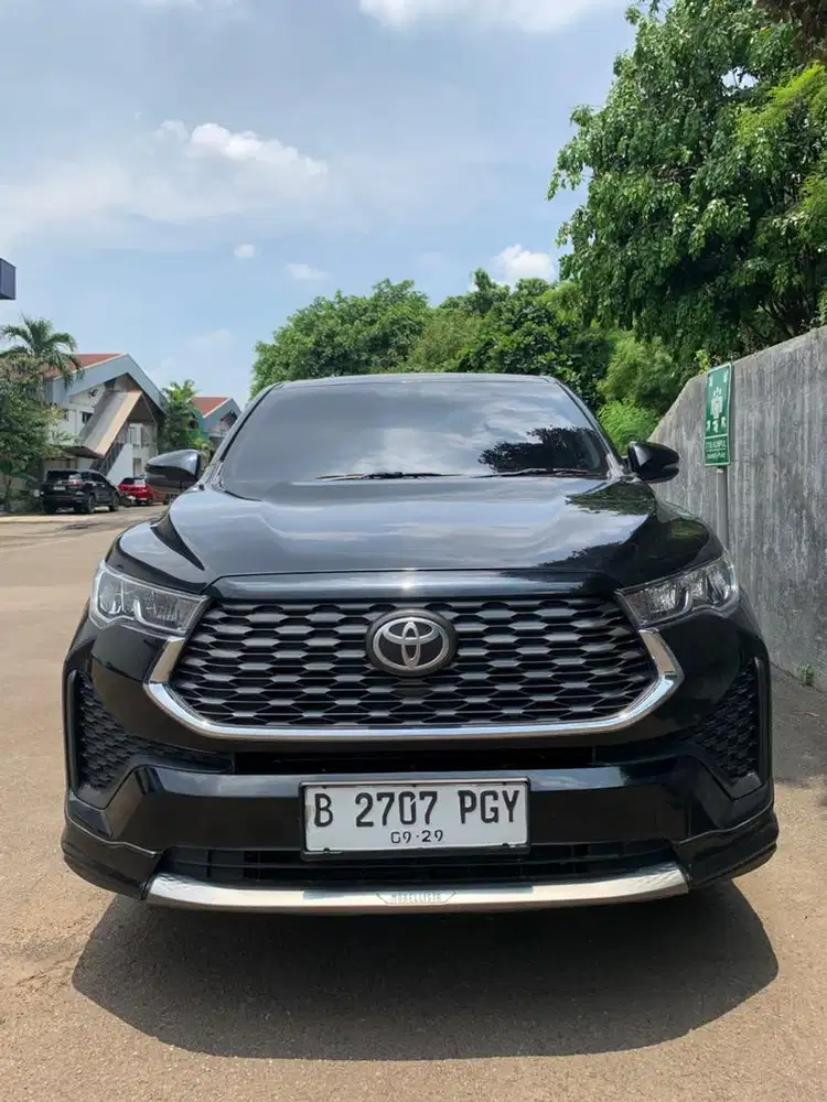Toyota Kijang Innova Zenix V 2022 Hybrid Modellista