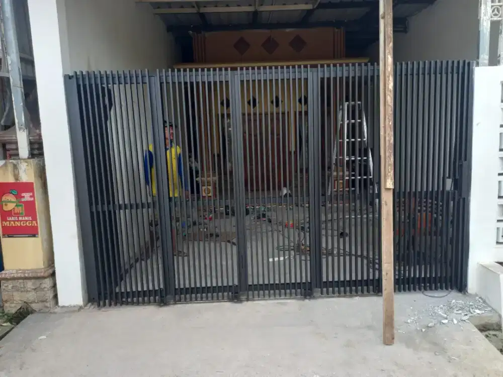 Pagar minimalis geser ke dalam (lengkung)