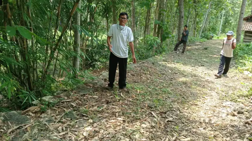 Jual tanah lt. 731 m2, dapat 2 muka