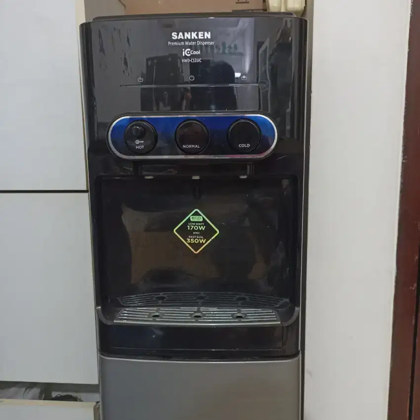Dispenser sanken bottom load