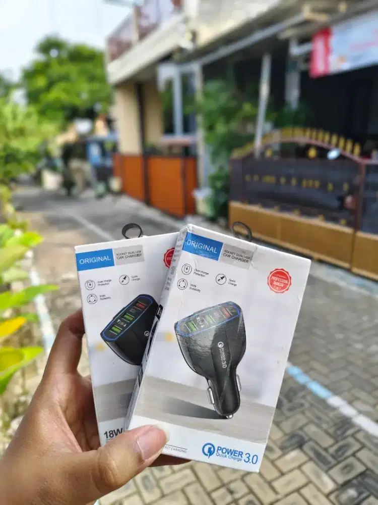 Charger Motor dan Mobil