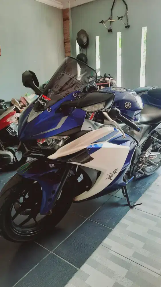 Jual cepat motor R 25 Yamaha NEGO Tipis