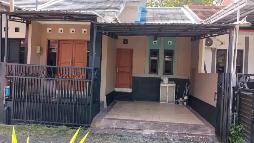Murah dijual rumah siap pakai grafika banyumanik
