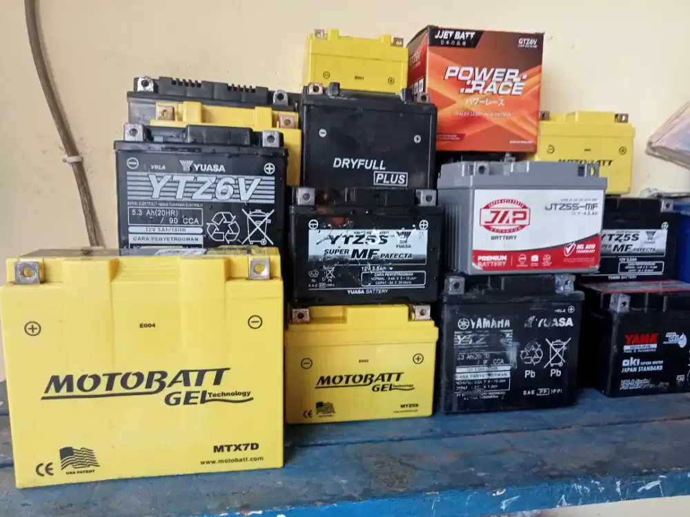 Aki motor copotan ori