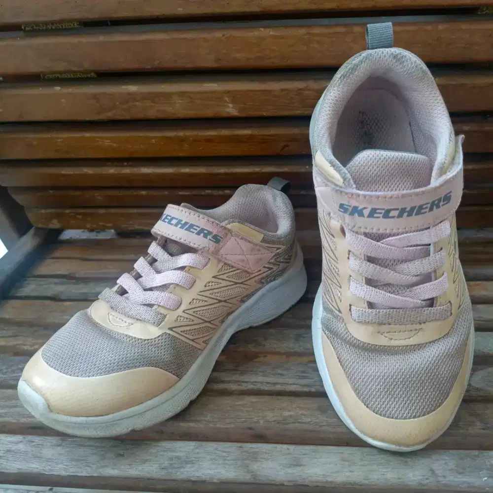Sepatu Anak Perempuan Strap Skechers