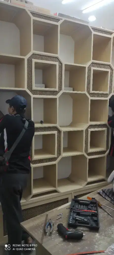 Rakit Bongkar Pasang Lemari Kitchenset Partisi Pindahan Rumah Kantor