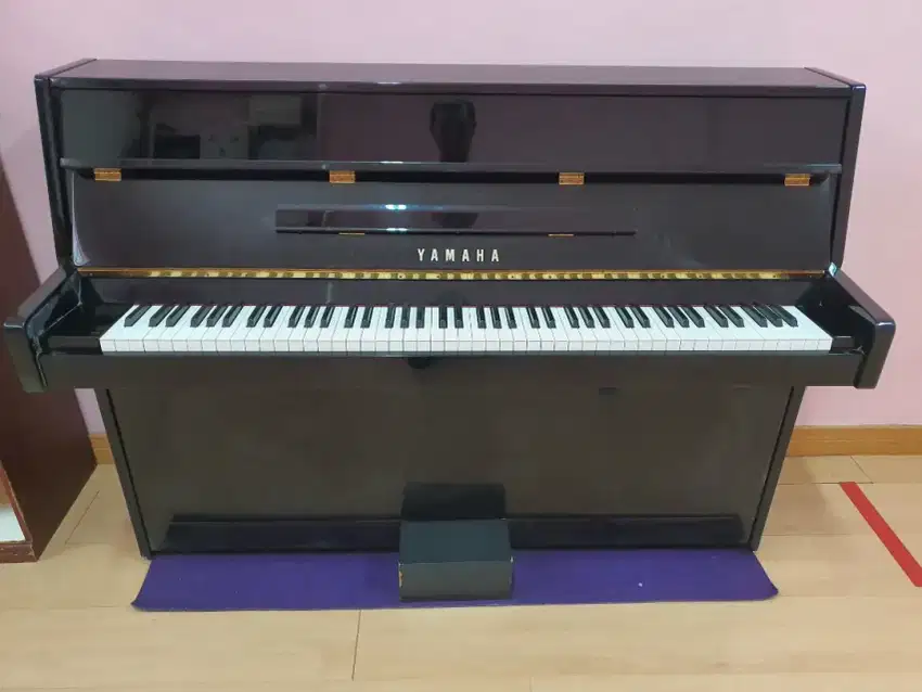 Piano Yamaha LU-90 PE