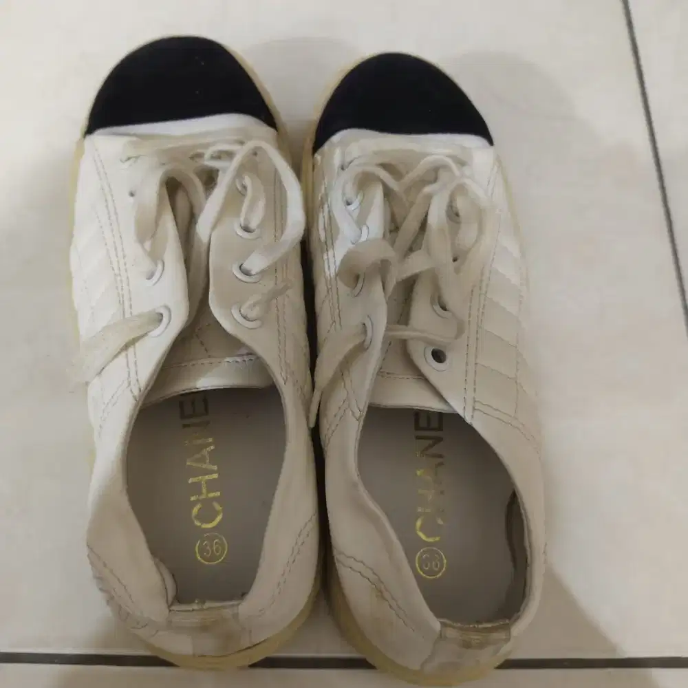Sepatu Chanel Wanita branded size 36