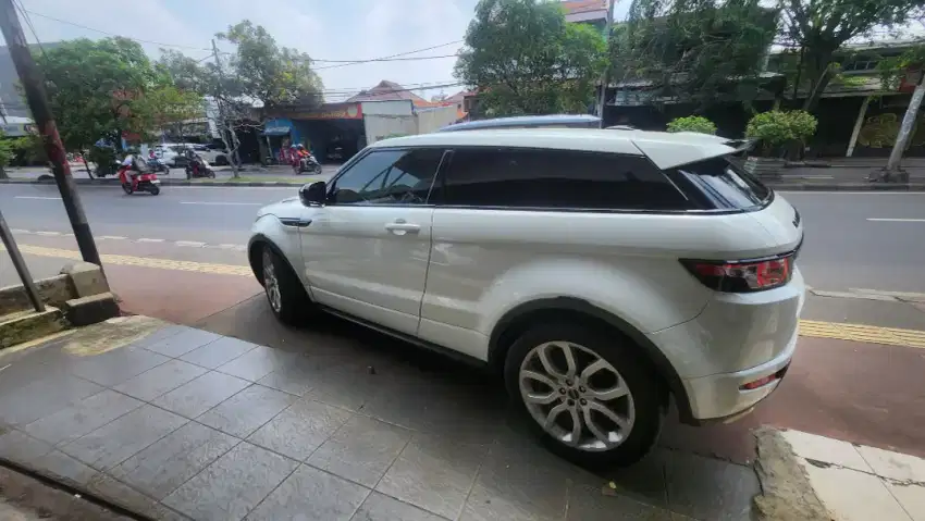 Range rover evoque diesel coupe 2 pintu barang langka