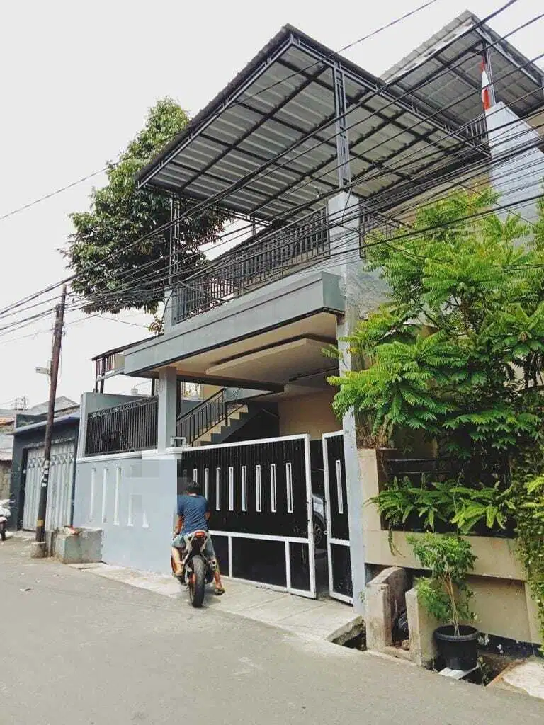 Rumah Tinggal dan Kos Kosan Lokasi Bagus di Pejaten Timur Pasar Minggu