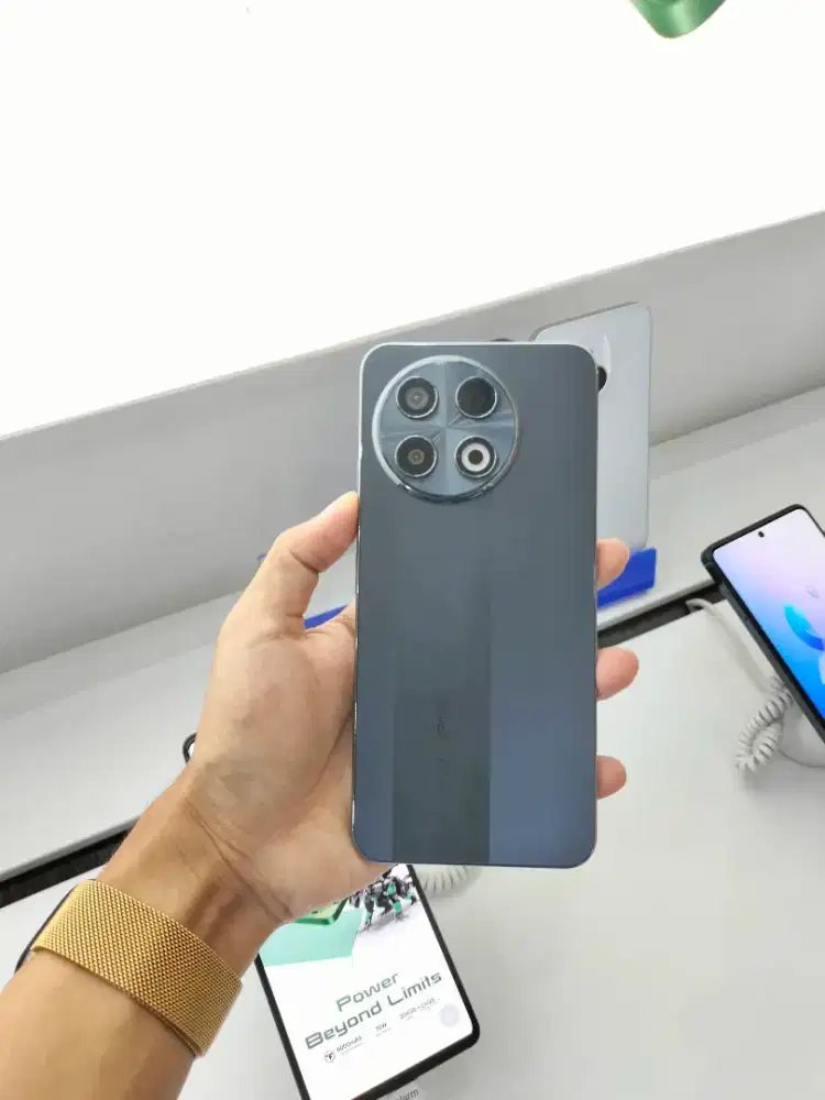 BEST SELLER SPARK 30 PRO RAM 8/128GB