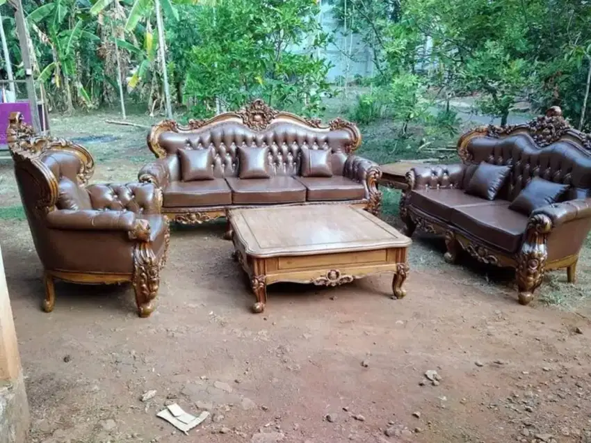 Sofa tamu ukir klasik