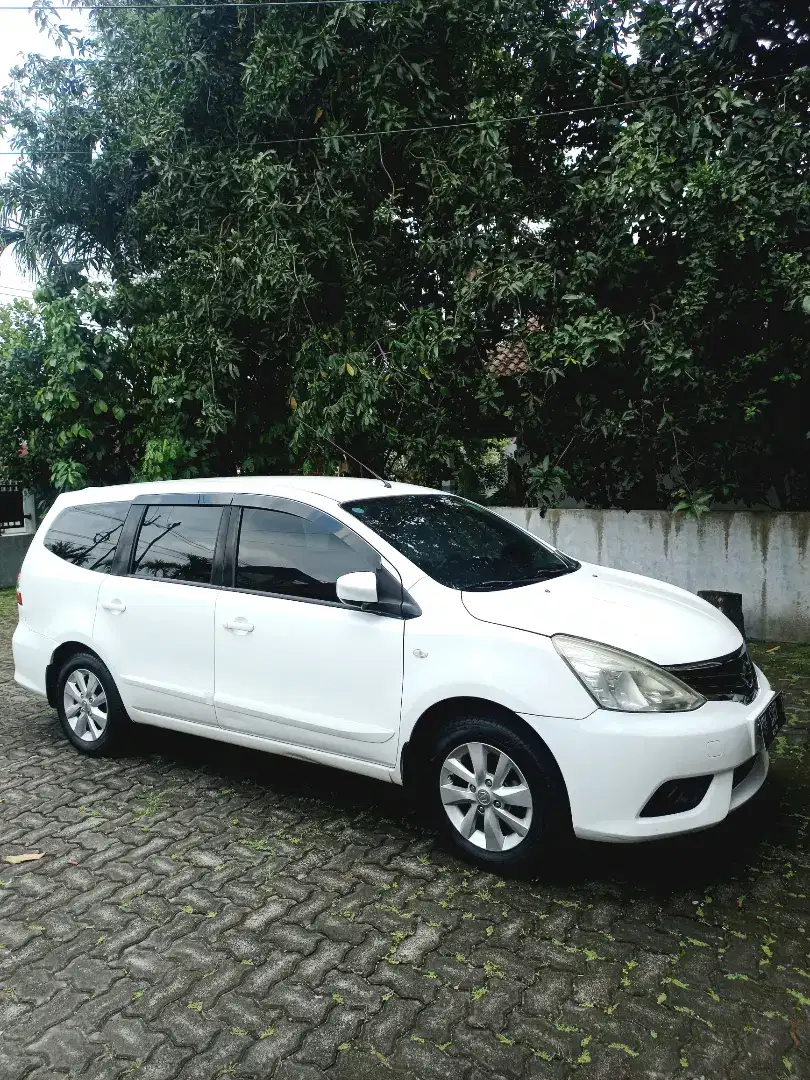 Nissan Grand Livina