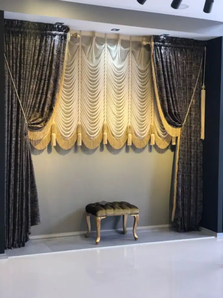 Pasang gordyn gorden murah vertikal roll blind jasa wallpaper dinding