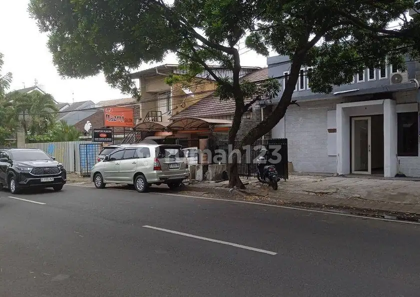 Ruko 2 Lantai Bagus Untuk Kantor/ Usaha, Main Road Turangga, Bandung