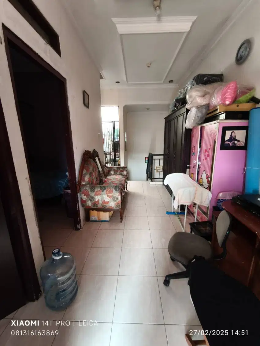 Rumah Tingkat Otista Seberang Taman Indah Hanya 50m ke Jalan 2 Mobil