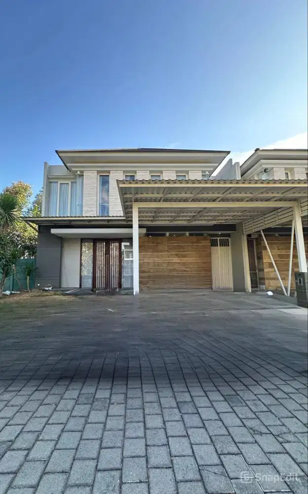 Dijual Rumah Minimalis Modern WBM 2 Grand Palais Surabaya Barat