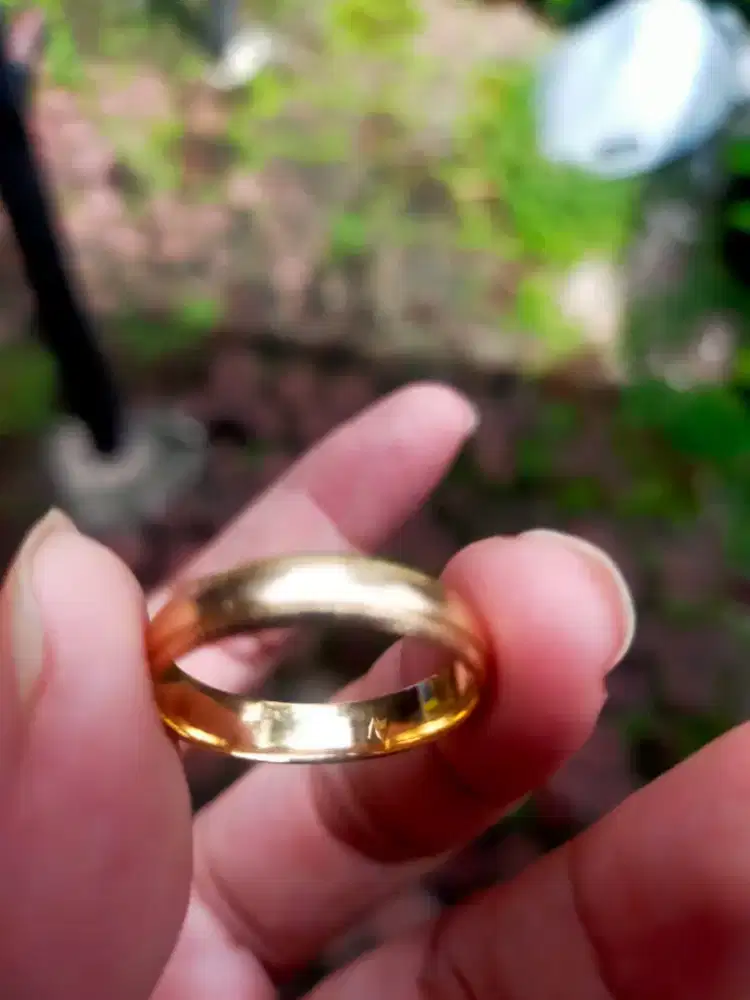 Jual beli emas dan berlian harga tertinggi