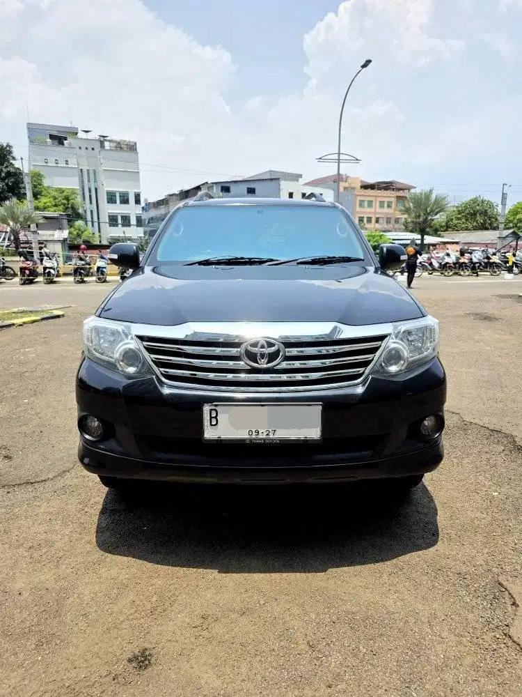 Toyota Fortuner G Lux AT 2012 Bensin
