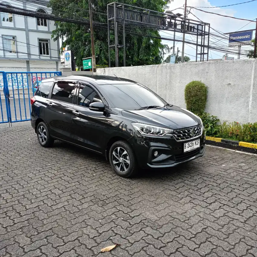 Ertiga GX hybrid at 2022 DP 0 % atau angsuran 4,5