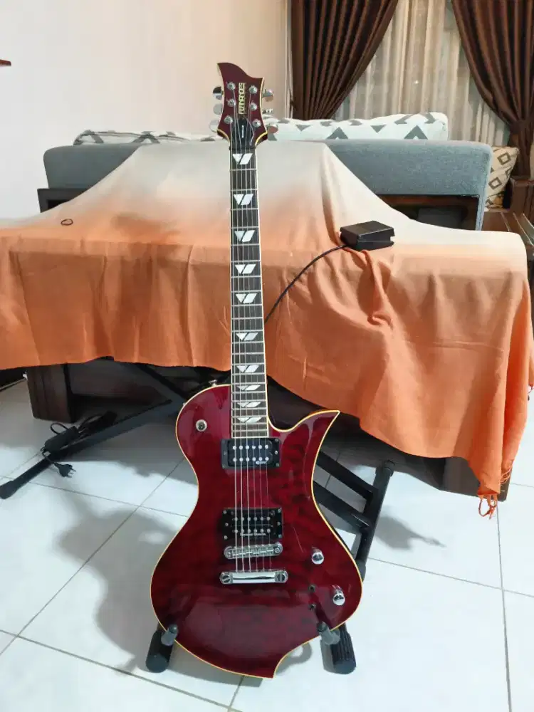Ori japan FERNANDES RAVELLE  ELITE SUSTAINER + hardcase ori