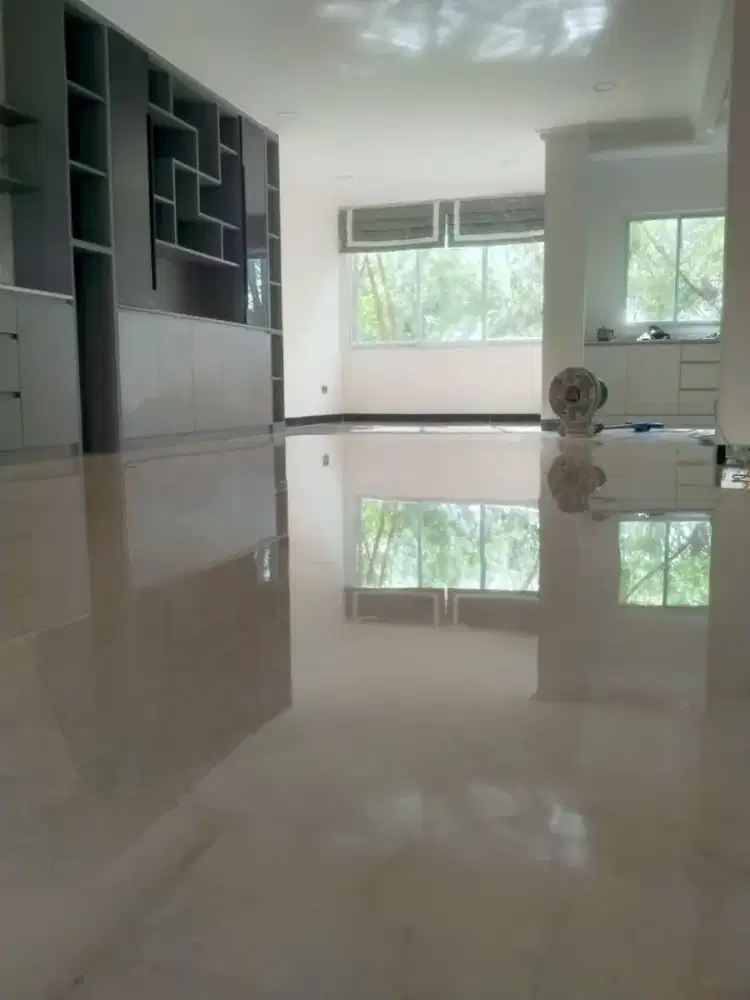 Poles lantai marmer dll