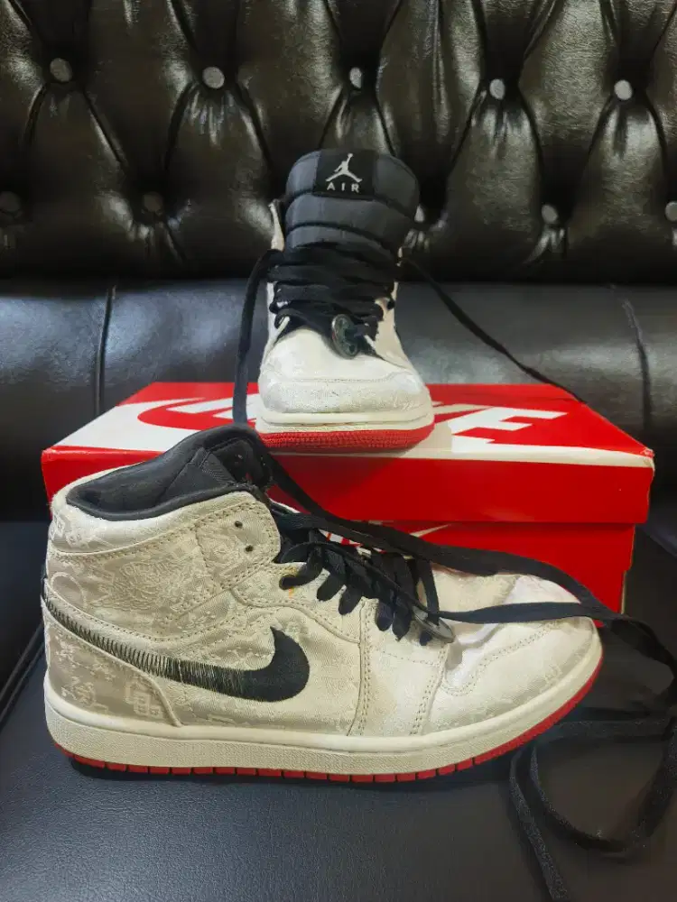 Murah banget...Nike Air Jordan 1 Mid Fearless