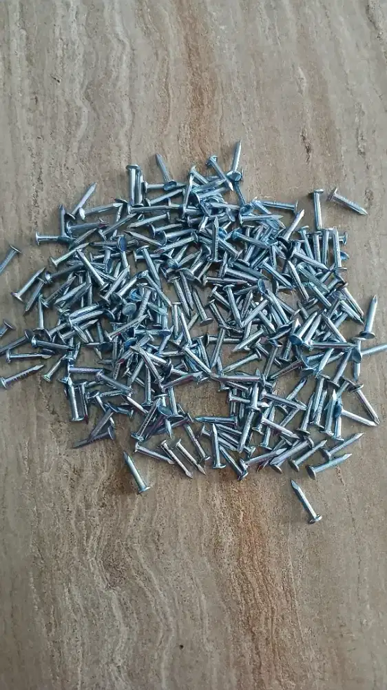 Paku bitumen ukuran 2 cm