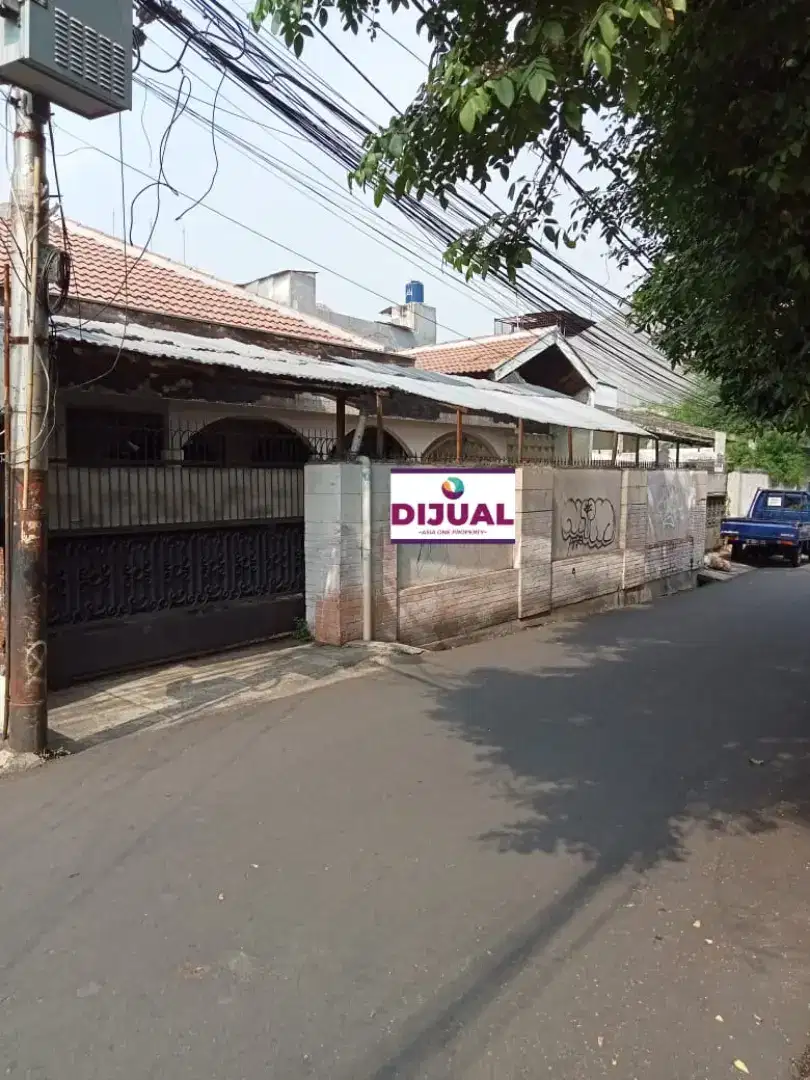 Rumah hitung tanah,sudah ada bangunan di Jalan Utama Kebon Baru Tebet
