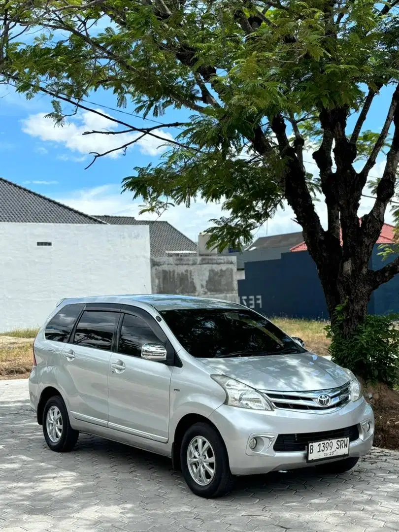 toyota avanza g