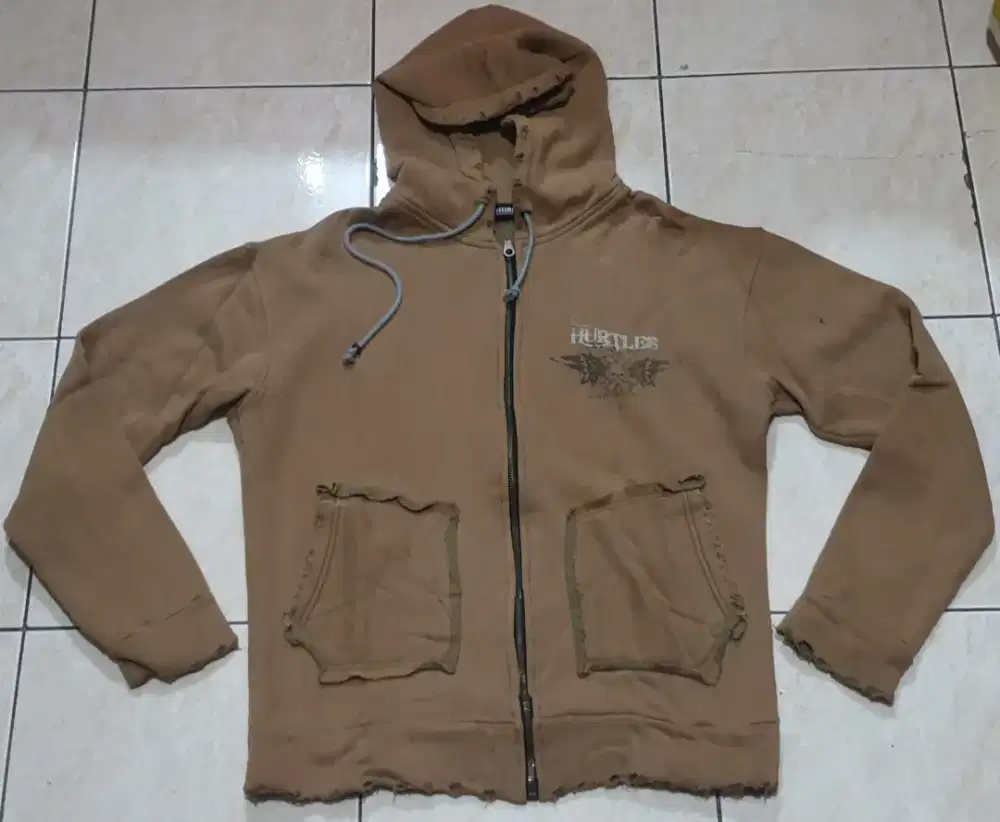 Sweater hood zipper brown