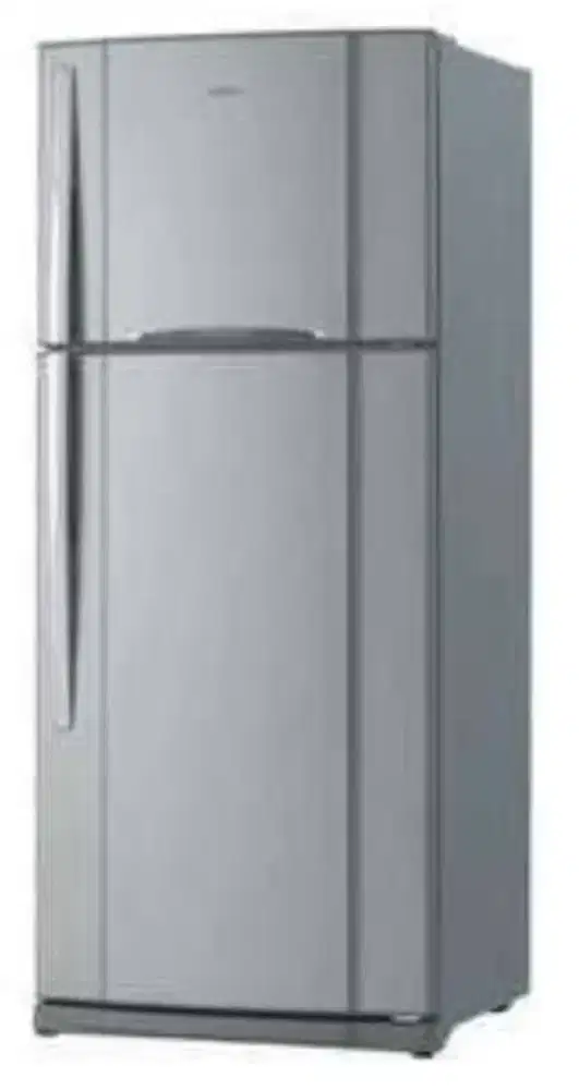 Kulkas besar Toshiba