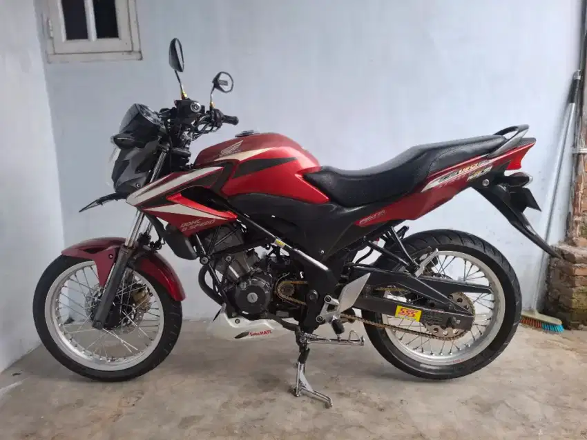 Cb150r tahun 2015