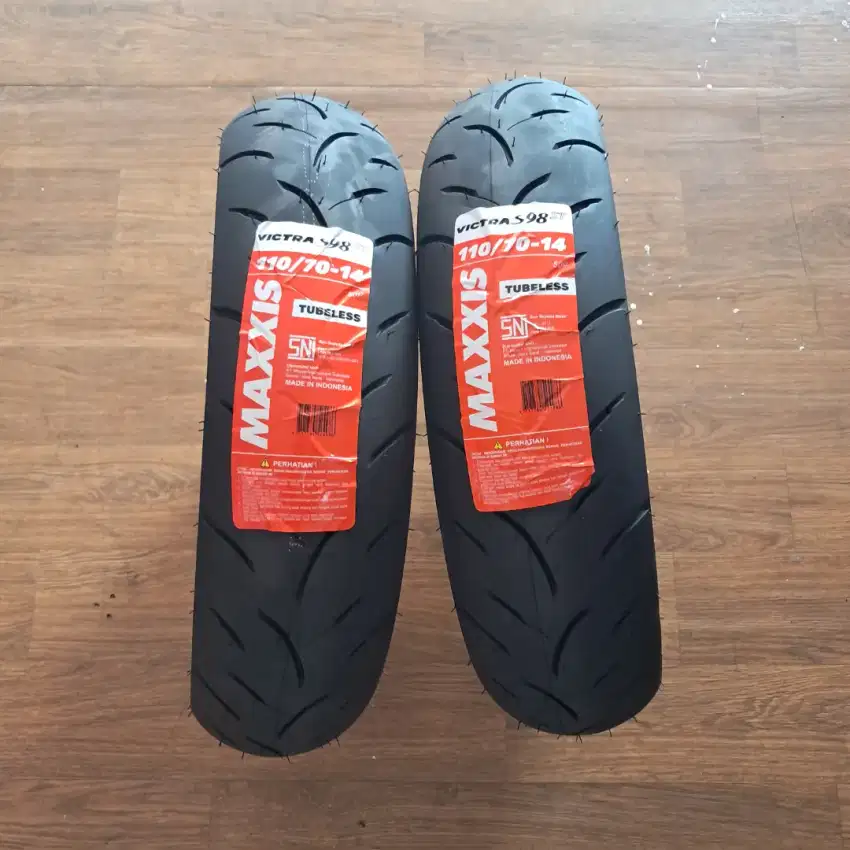 BAN MAXXIS VICTRA T/L 110/70 -14 50P (MRT04)