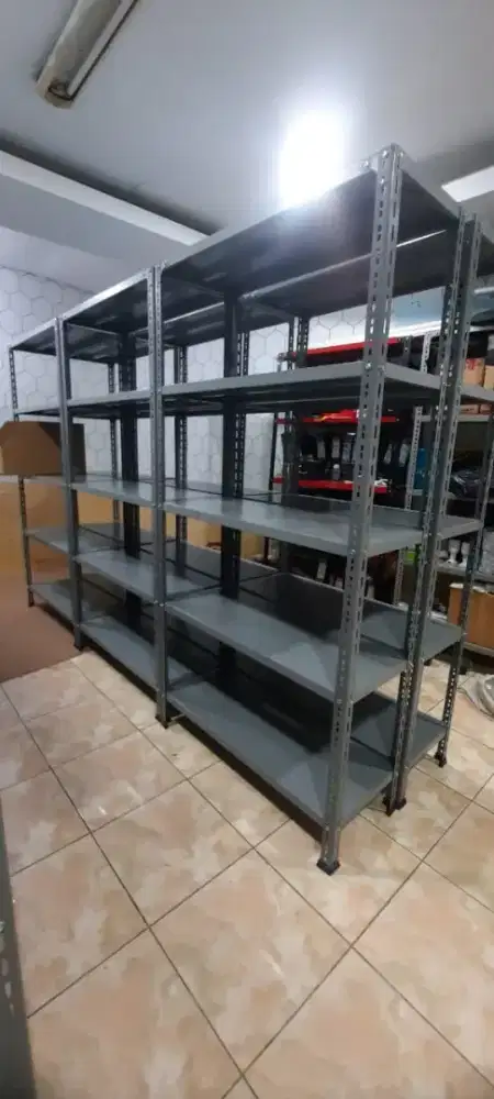 RAK BESI SIKU LUBANG SERBAGUNA