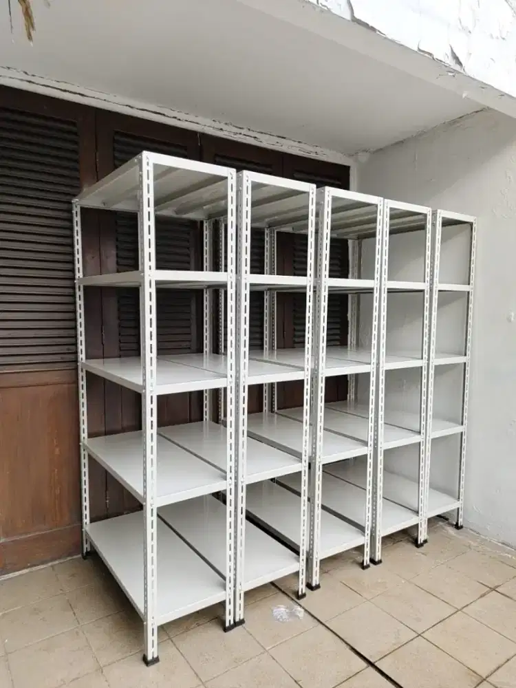 RAK BESI SIKU LUBANG 5 SUSUN