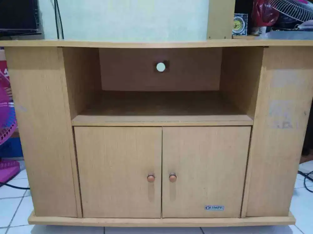 RAK TV 2 PINTU MULUS SECOND