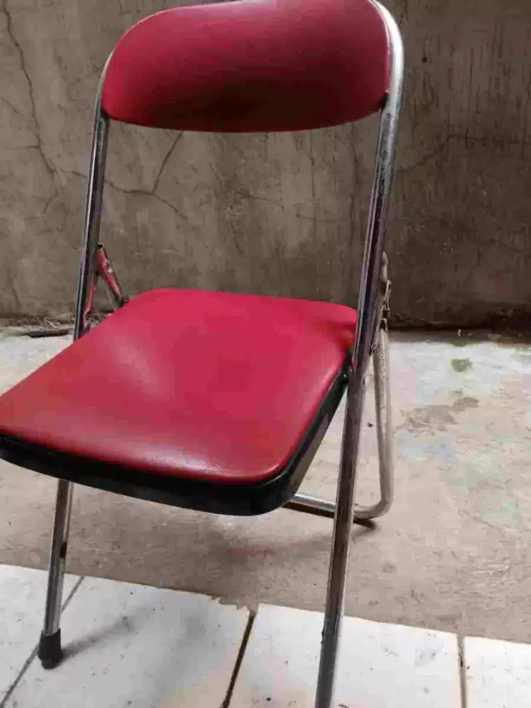 KURSI BESI KANTORAN SECOND, WARNA MERAH