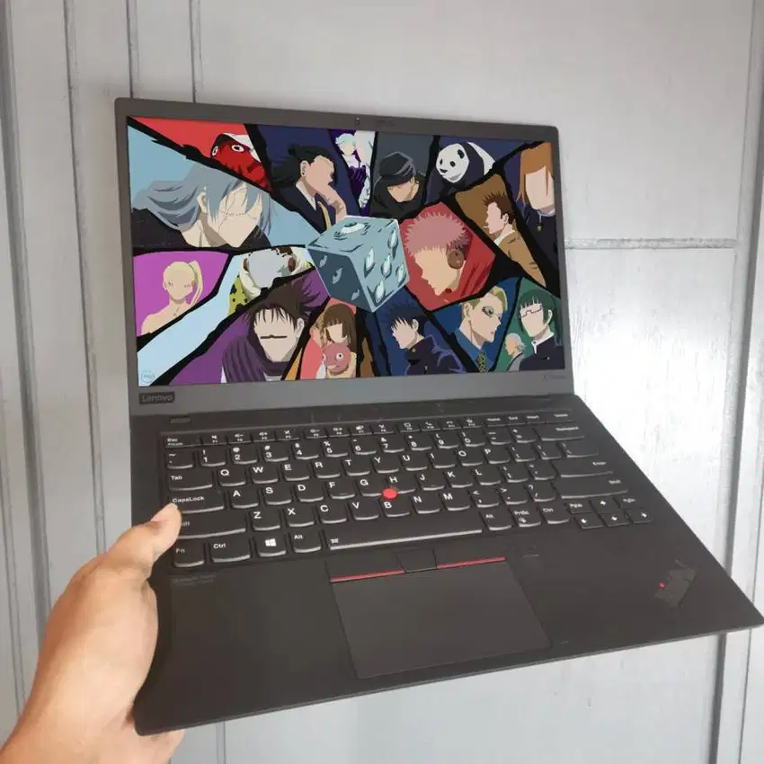 Lenovo Thinkpad X1 Carbon Core i7 GEN10 RAM 16/256GB Touchscreen M-FC
